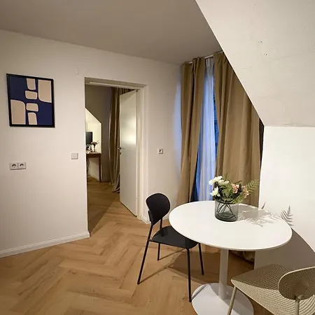 Centrally Located * Graz